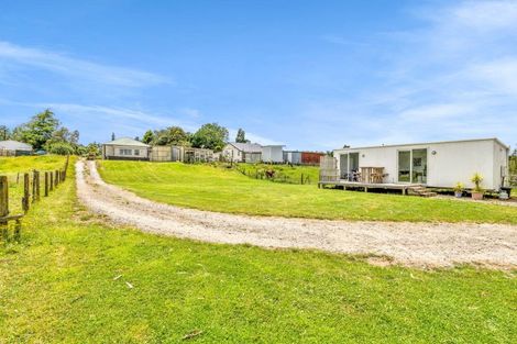Photo of property in 225 Bridge Street, Eltham, 4322