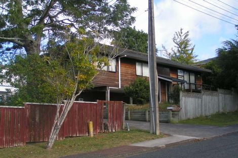 Photo of property in 10 Meadowvale Avenue, Forrest Hill, Auckland, 0620