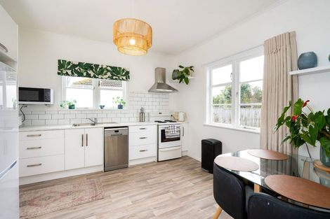 Photo of property in 9 Barker Road, Marewa, Napier, 4110