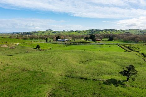 Photo of property in 184 Tangowahine Valley Road, Tangowahine, 0372