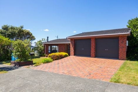 Photo of property in 23 Exploration Way, Whitby, Porirua, 5024