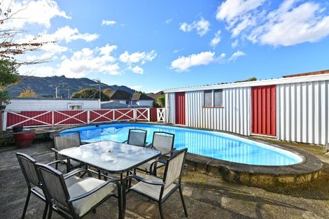 Photo of property in 7 Kowhai Avenue, Ebdentown, Upper Hutt, 5018