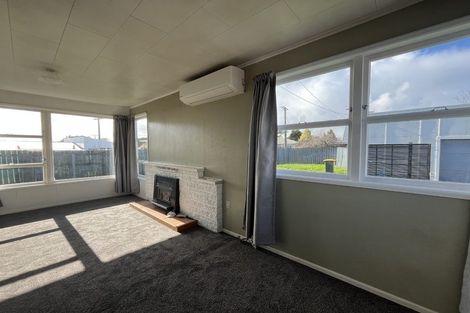 Photo of property in 21 Manu Crescent, Upper Vogeltown, New Plymouth, 4310