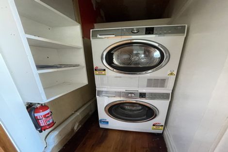 Photo of property in 74 Hankey Street, Mount Cook, Wellington, 6011