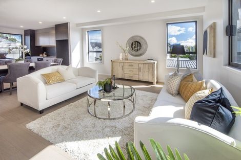 Photo of property in 16b Saltburn Road, Milford, Auckland, 0620