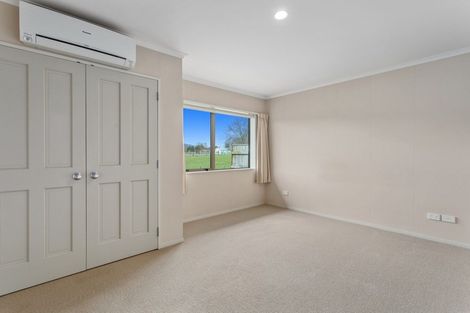 Photo of property in 26 Edgewater Grove, Whakatane, 3120