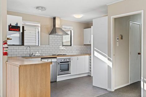 Photo of property in 3/76 Luanda Drive, Ranui, Auckland, 0612