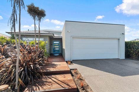 Photo of property in 14 Te Kohanga Drive, Pegasus, 7612