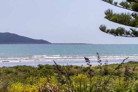 Photo of property in 79 Manly Street, Paraparaumu Beach, Paraparaumu, 5032