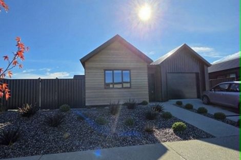 Photo of property in 4 Pipson Way, Lake Hawea, 9382