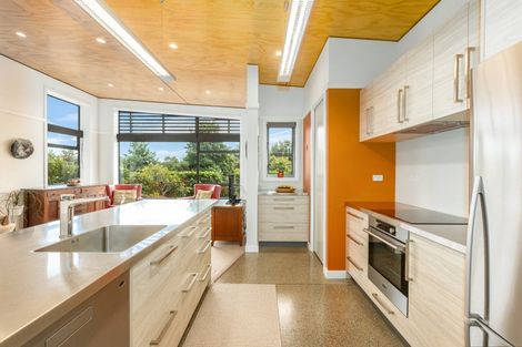Photo of property in 6 Ferndale Drive, Waikanae, 5036