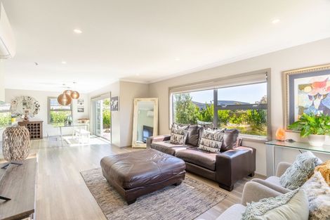 Photo of property in 90b/1 Endeavour Drive, Whitby, Porirua, 5024