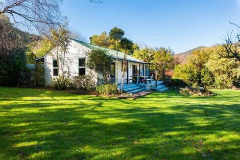 Photo of property in 5b Lady Cobham Grove, Anakiwa, Picton, 7281