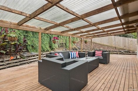 Photo of property in 1/10 Mcquoid Place, Glenfield, Auckland, 0629