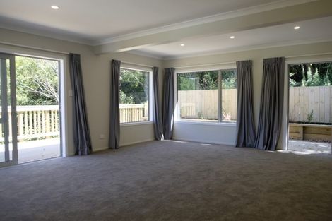 Photo of property in 102u4 Chester Road, Tawa, Wellington, 5028