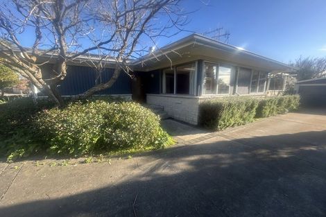 Photo of property in 16 Bale Place, Havelock North, 4130