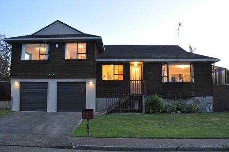 Photo of property in 2 James Cook Drive, Whitby, Porirua, 5024