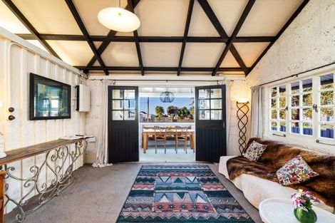 Photo of property in 10 Grange Road North, Haumoana, 4102