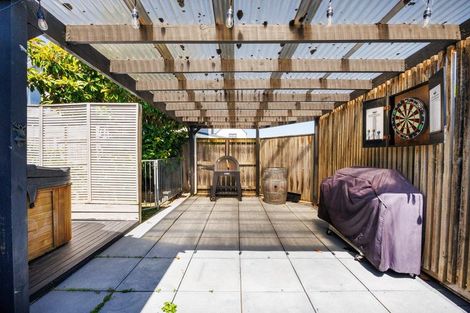Photo of property in 116 Heretaunga Street, Palmerston North, 4414