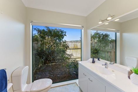 Photo of property in 13 Brendan Drive, Te Horo Beach, Otaki, 5581