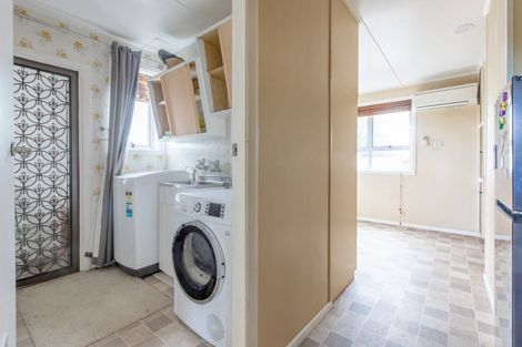 Photo of property in 21 Bibby Street, Waipawa, 4210