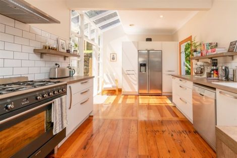 Photo of property in 144 Townsend Road, Miramar, Wellington, 6022