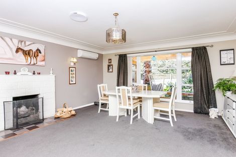 Photo of property in 135 Forest Hill Road, Henderson, Auckland, 0612