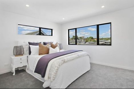 Photo of property in 1/15 Old Wairoa Road, Papakura, 2110