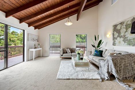 Photo of property in 54 Edgeworth Road, Glenfield, Auckland, 0629