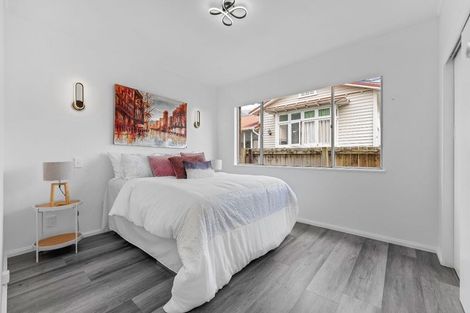 Photo of property in 3/2 Mickle Street, Te Atatu South, Auckland, 0610