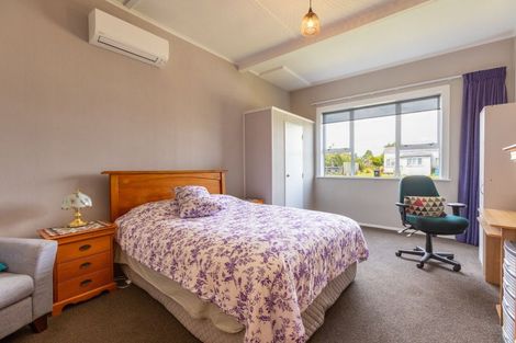 Photo of property in 37 Fox Street, Woodville, 4920