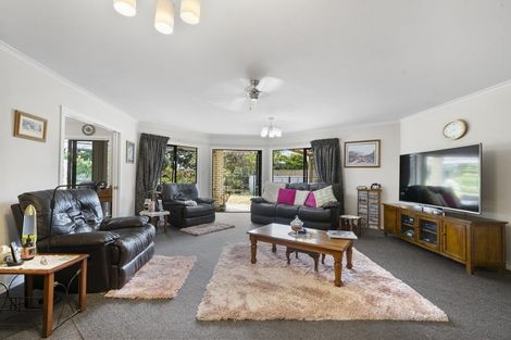 Photo of property in 9 Cherry Lane, Martinborough, 5711
