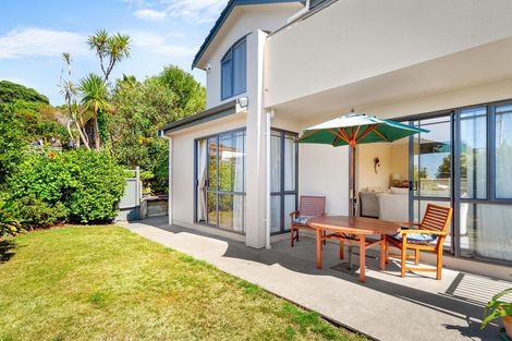 Photo of property in 20a Auld Street, Torbay, Auckland, 0630