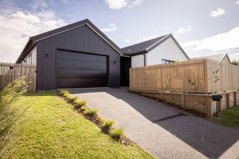 Photo of property in 5 Kahotea Place, Papamoa Beach, Papamoa, 3118