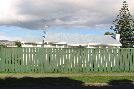Photo of property in 29 Te Puke Street, Titahi Bay, Porirua, 5022