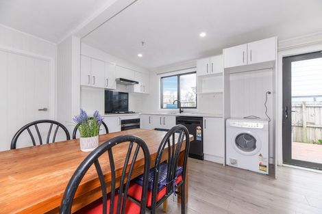 Photo of property in 24b Bates Street, Papakura, 2110