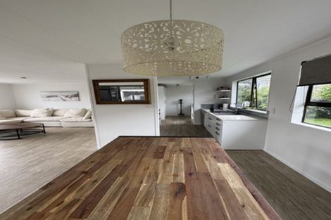 Photo of property in 36 Albatross Road, Red Beach, 0932