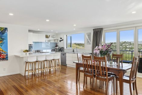 Photo of property in 14 Corlett Road, Plimmerton, Porirua, 5026