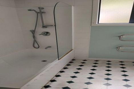 Photo of property in 295 Main Road, Tawa, Wellington, 5028