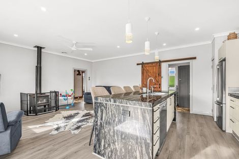 Photo of property in 77 Dunn Road, Ruawai, 0592