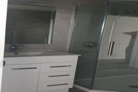 Photo of property in 17 Hoiho Road, Pukekohe, 2120