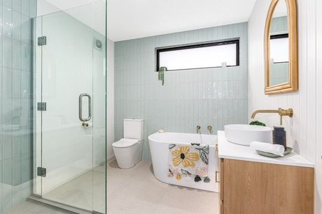 Photo of property in 58 Muri Road, Pukerua Bay, 5026