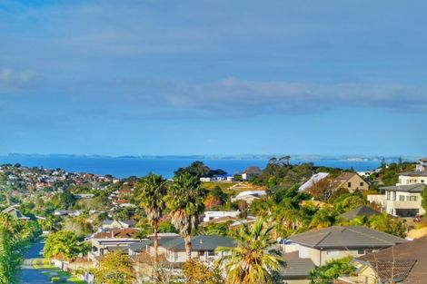 Photo of property in 55 Penguin Drive, Murrays Bay, Auckland, 0630