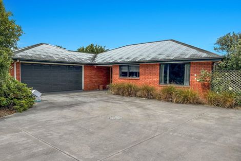 Photo of property in 15 Devon Crescent, Darfield, 7510