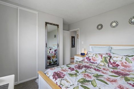 Photo of property in 2/62a Mackenzie Avenue, Woolston, Christchurch, 8023