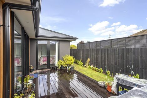 Photo of property in 1/47 Sturrocks Road, Redwood, Christchurch, 8051