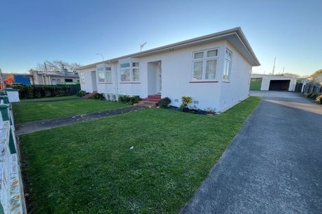 Photo of property in 1-3 Terrace Street, Roslyn, Palmerston North, 4414
