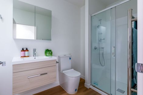 Photo of property in 4/2 Moor Avenue, Te Atatu Peninsula, Auckland, 0610