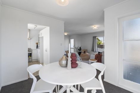 Photo of property in 35 Jupiter Street, Milson, Palmerston North, 4414