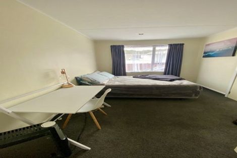 Photo of property in 5 Kairanga Crescent, Wainuiomata, Lower Hutt, 5014